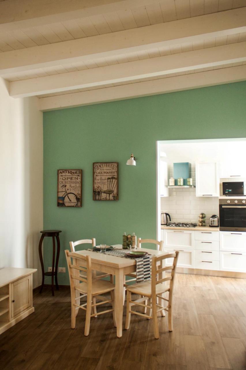 Color Apartment Monopoli Exterior photo